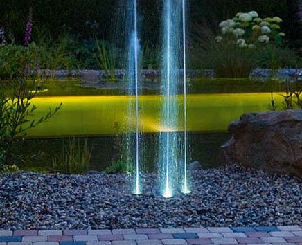 OASE Water Trio fontän med LED-belysning
